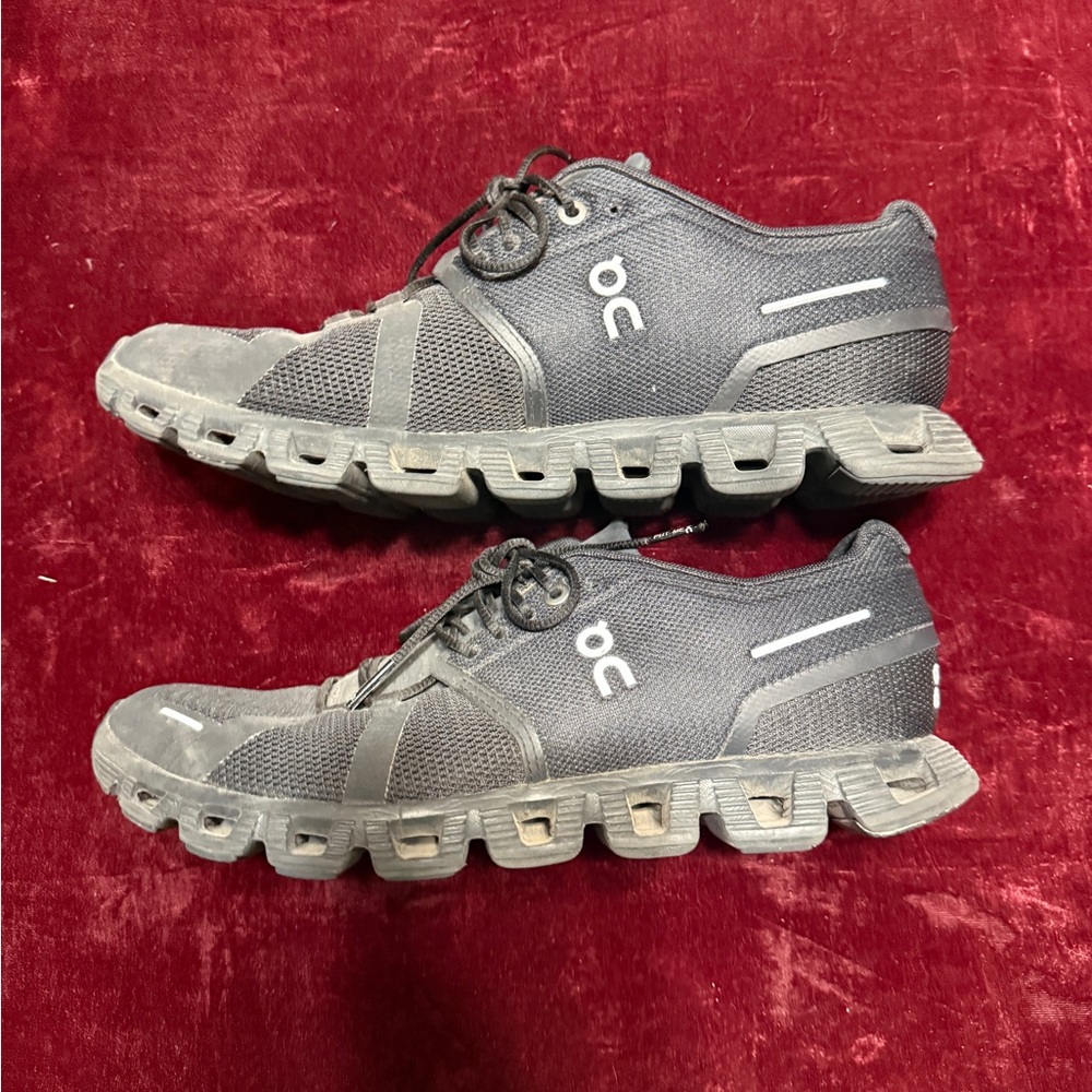 On Running Men's Black Athletic Shoes